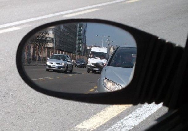Crna Gora Kaznjavaju Li Se Vozaci Ciji Automobili Imaju Zatamnjena Stakla